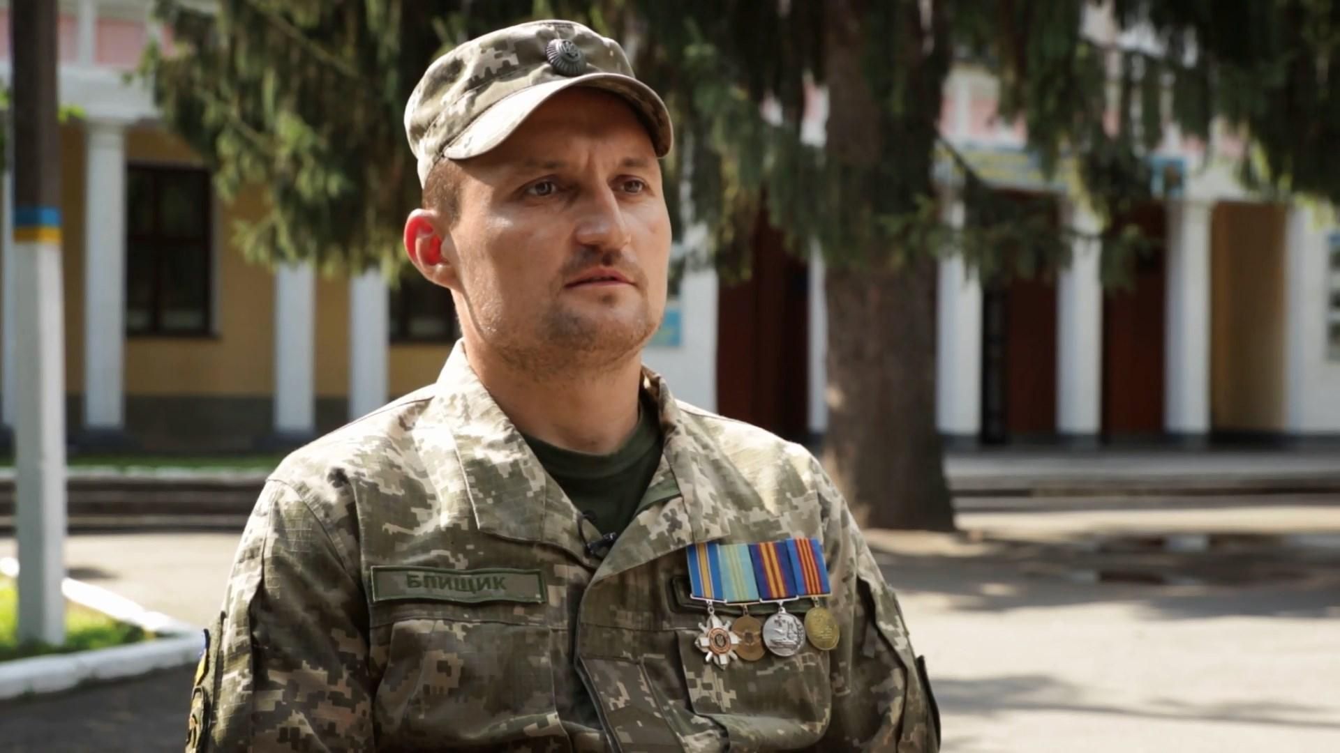 Там был ад, в воздух взлетали танки, – военный рассказал, как начиналась война на Донбассе