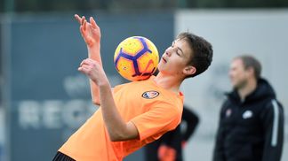 "Шахтер" отдал очередного юного форварда в аренду в "Мариуполь"