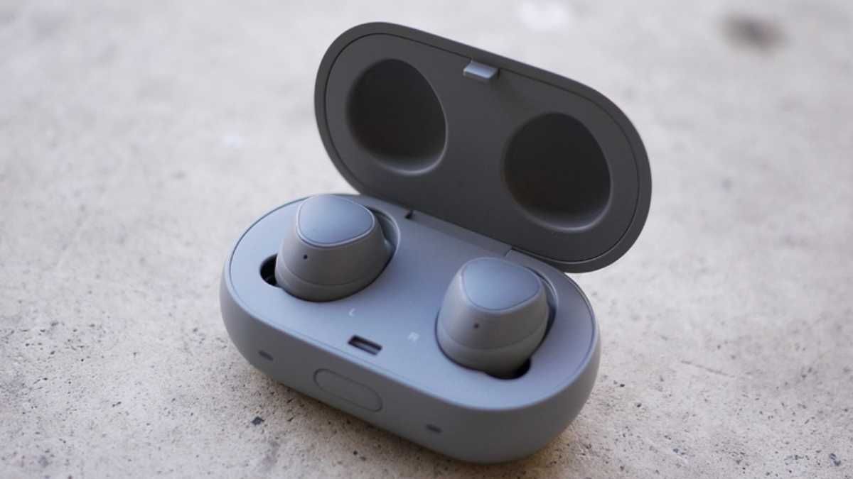 Разом із флагманом Galaxy S10 Samsung представить бездротові навушники Galaxy Buds: що відомо Разом із флагманом Galaxy S10 Samsung представить бездротові навушники Galaxy Buds: що відомо