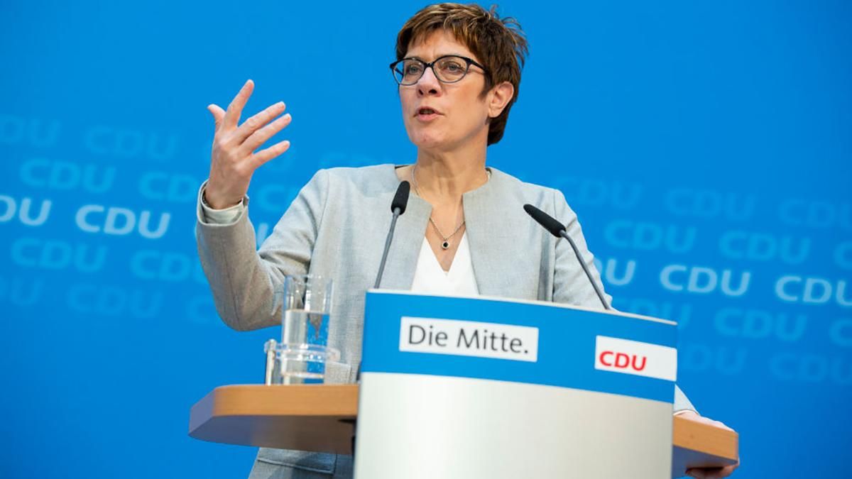 Проект не можна повернути назад, – наступниця Меркель про будівництво "Північного потоку-2" Проект не можна повернути назад, – наступниця Меркель про будівництво "Північного потоку-2"