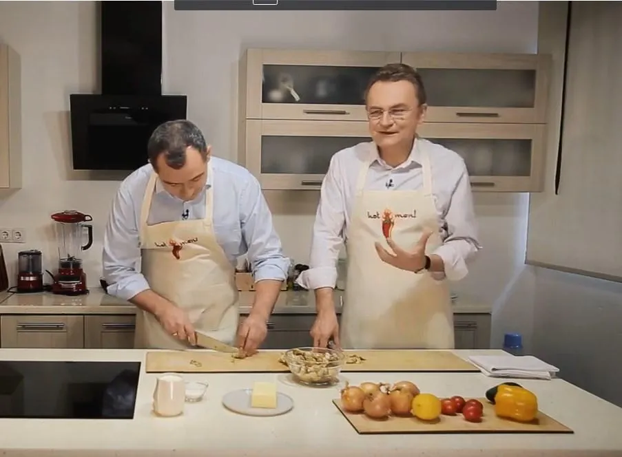 Садовий та Гацько приготували вечерю для коханих / Скріншот з відео