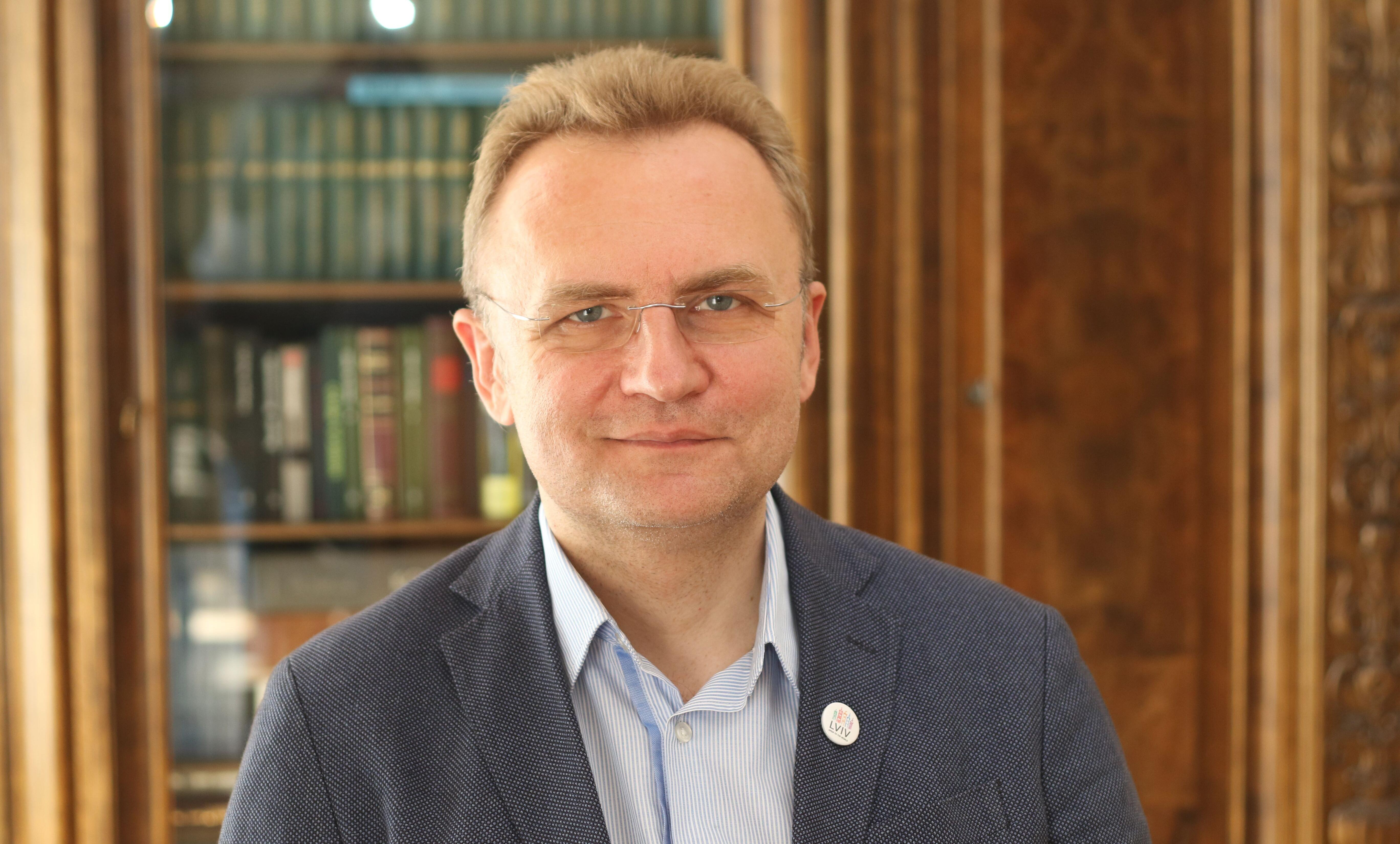 Ремонтируйте тюрьмы, чтобы потом вам было комфортно сидеть, – Садовый дал совет чиновникам