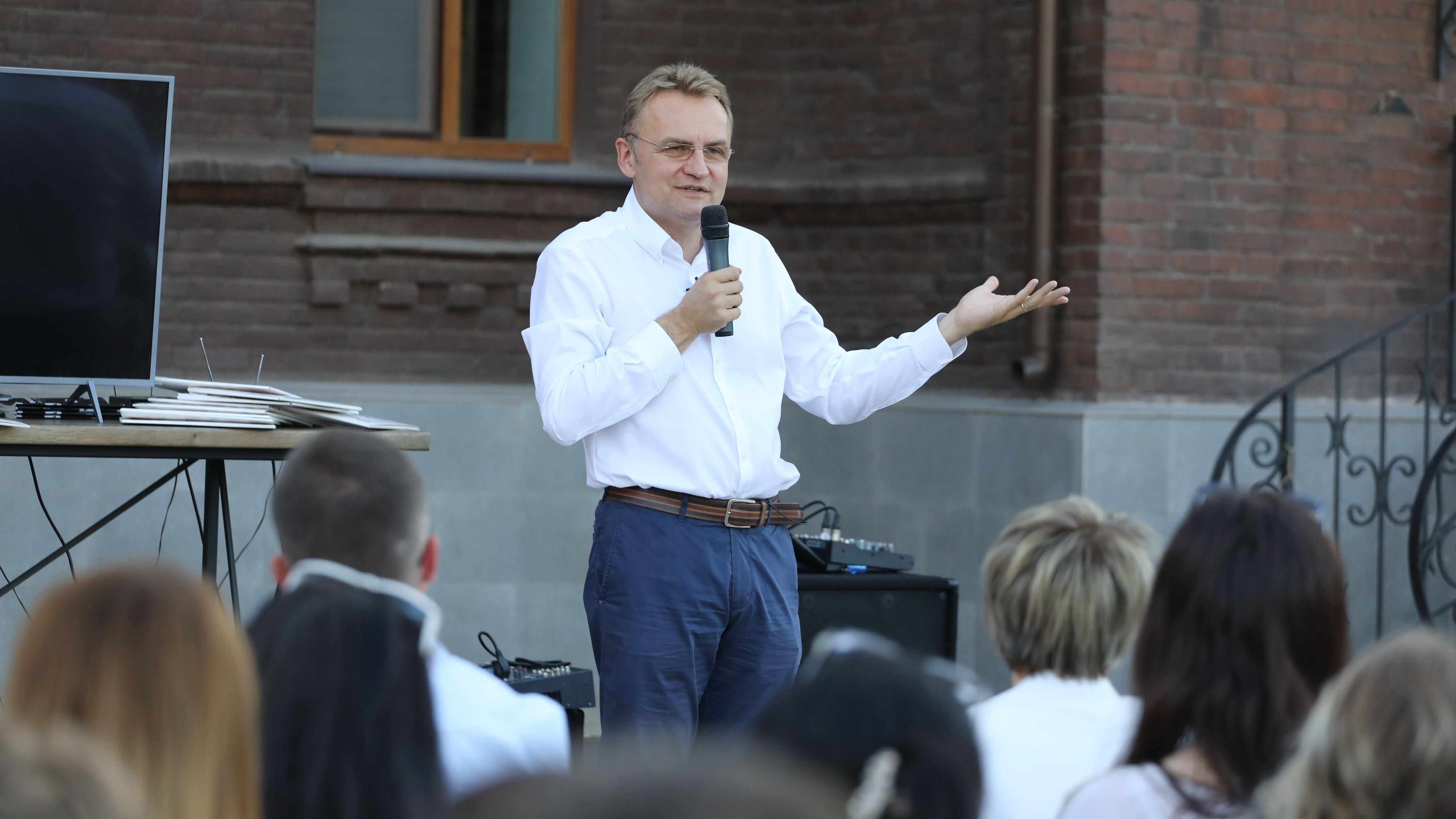 #ТриУмовиКандидату: Садовий відповів на челендж від Вакарчука #ТриУмовиКандидату: Садовий відповів на челендж від Вакарчука