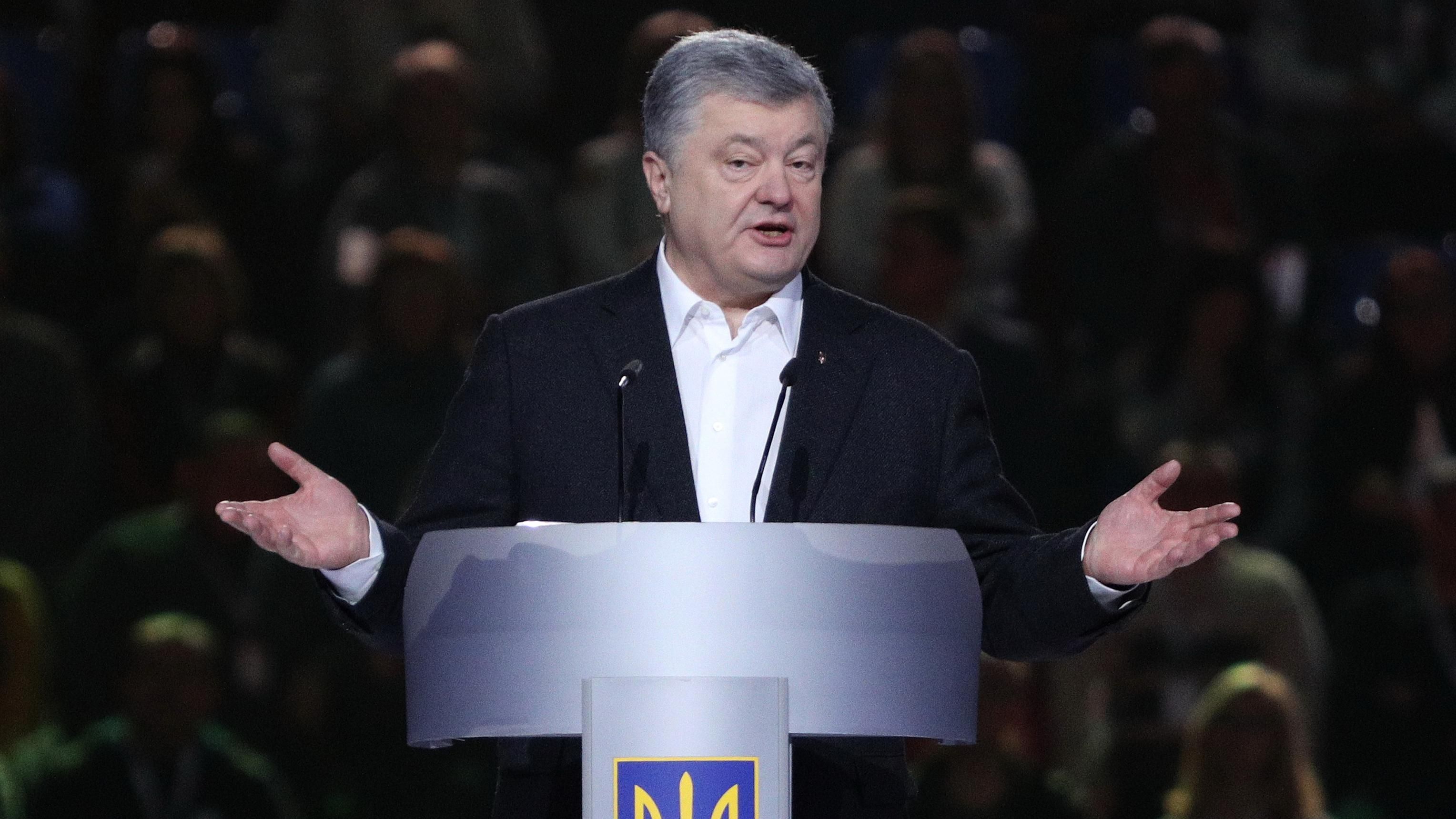 Сколько штаб Порошенко уже потратил на предвыборную кампанию