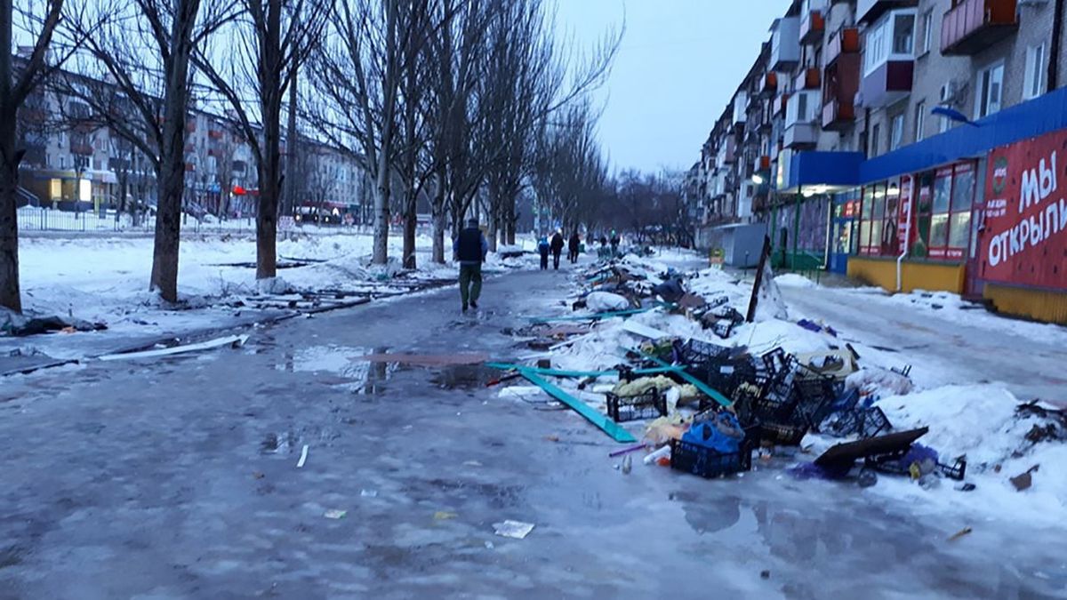Во что превратил Луганск "русский мир": фото, которые шокируют каждого Во что превратил Луганск "русский мир": фото, которые шокируют каждого