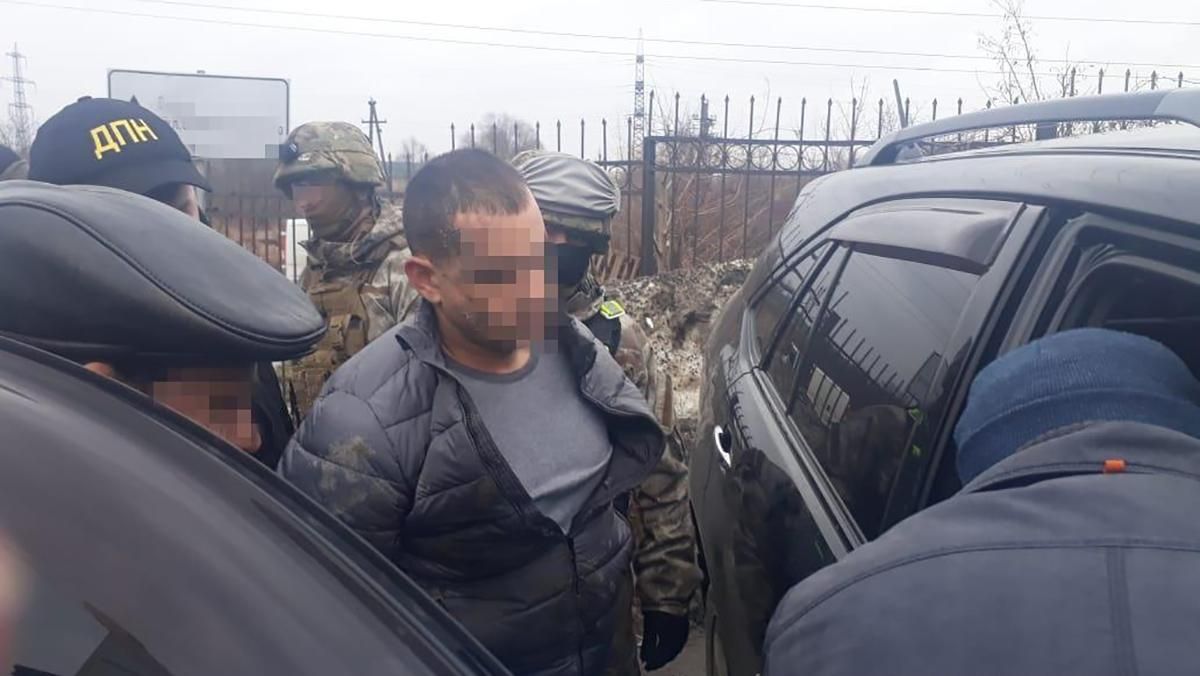 На Львовщине задержали влиятельного наркодилера, который возил психотропы из Европы: фото