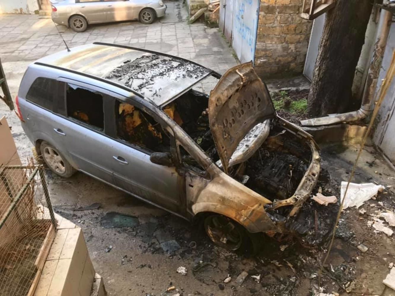 В Одесі спалили автомобіль активіста Олександра Бабича