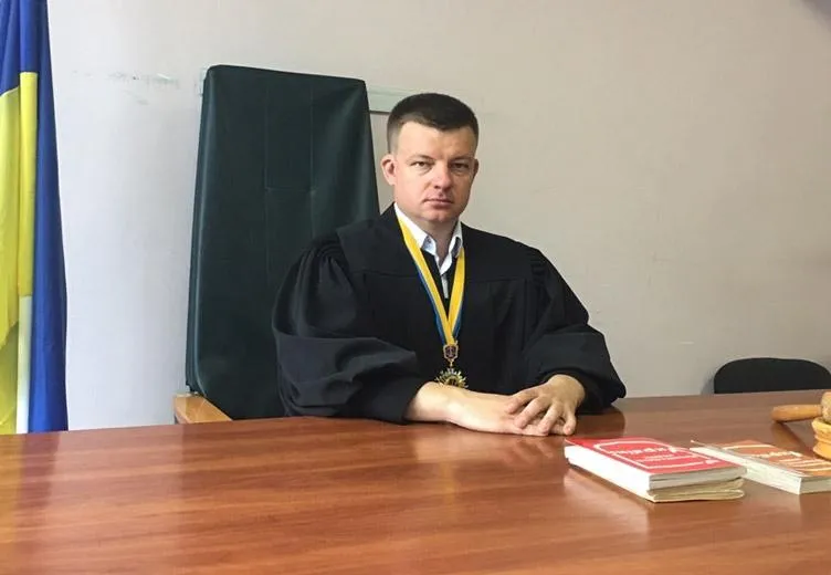 Суддя Ігор Дашутін