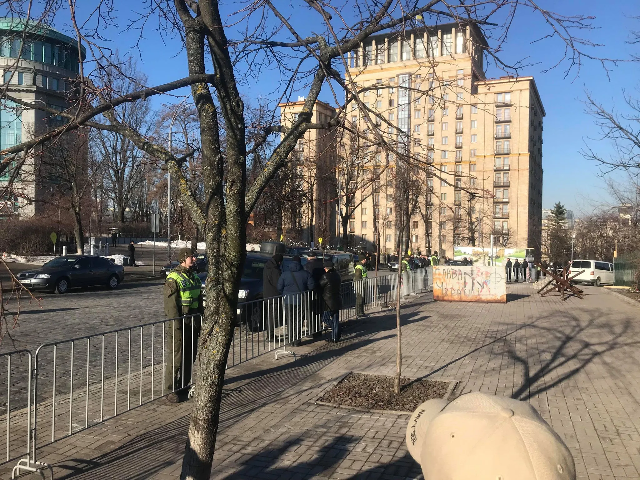 Порошенко таки приїхав на захід, але пробув там лише 10 хвилин Порошенко таки приїхав на захід, але пробув там лише 10 хвилин