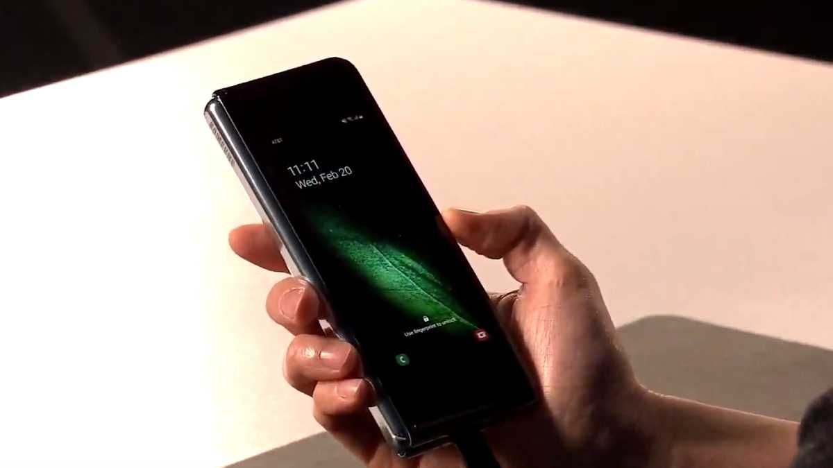 Гнучкий смартфон Samsung Galaxy Fold - ціна, огляд, характеристики