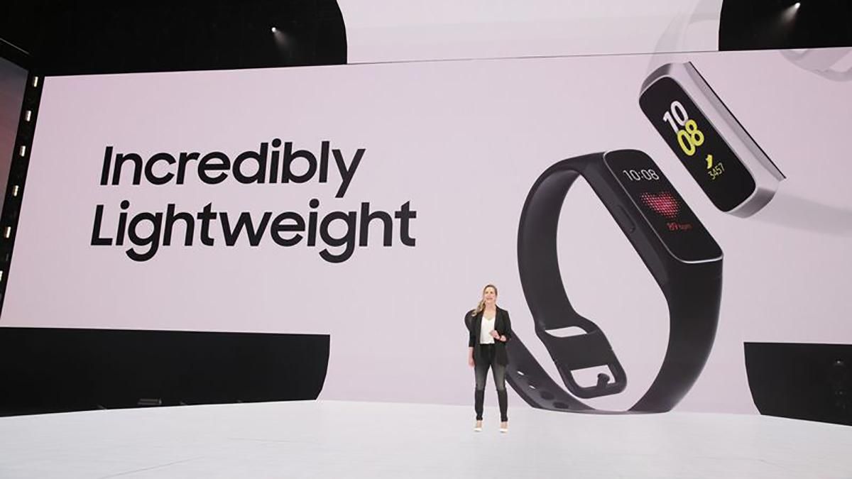 Фитнес-браслеты Samsung Galaxy Fit и Galaxy Fit E - цена, обзор Фитнес-браслеты Samsung Galaxy Fit и Galaxy Fit E - цена, обзор