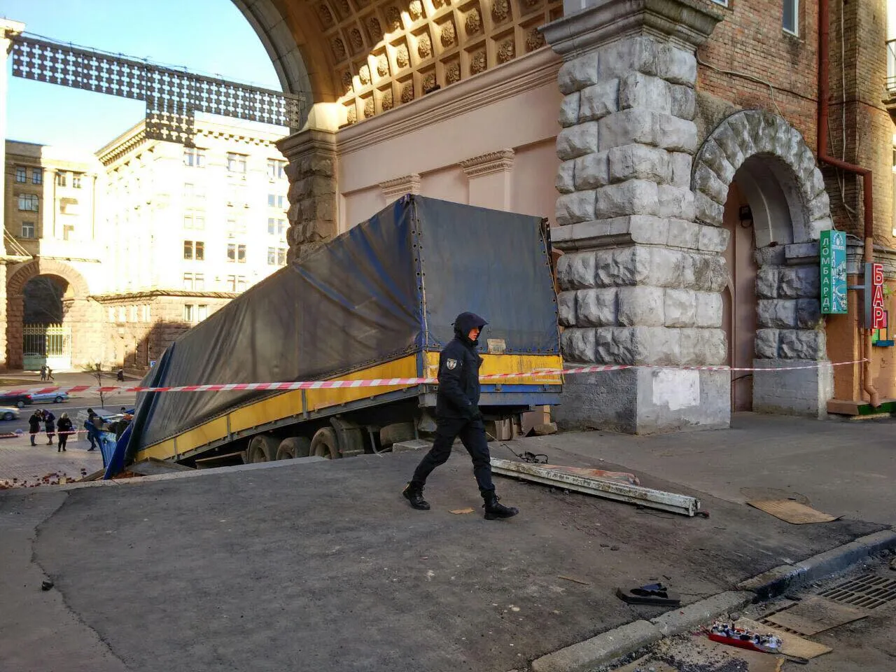 фура київ цегла хрещатик фура київ цегла хрещатик