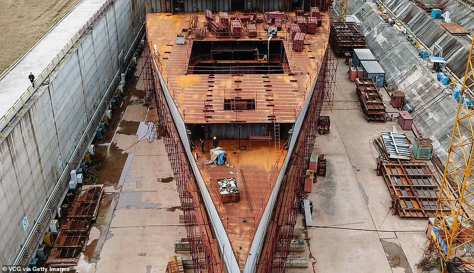 Титанік копія будівництво корабель лайнер