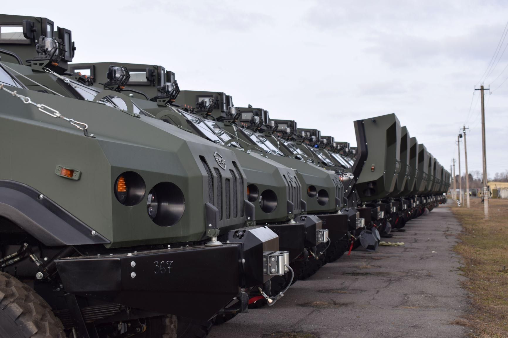 Морська піхота отримала другу партію бронеавтомобілів "Варта" Морська піхота отримала другу партію бронеавтомобілів "Варта"