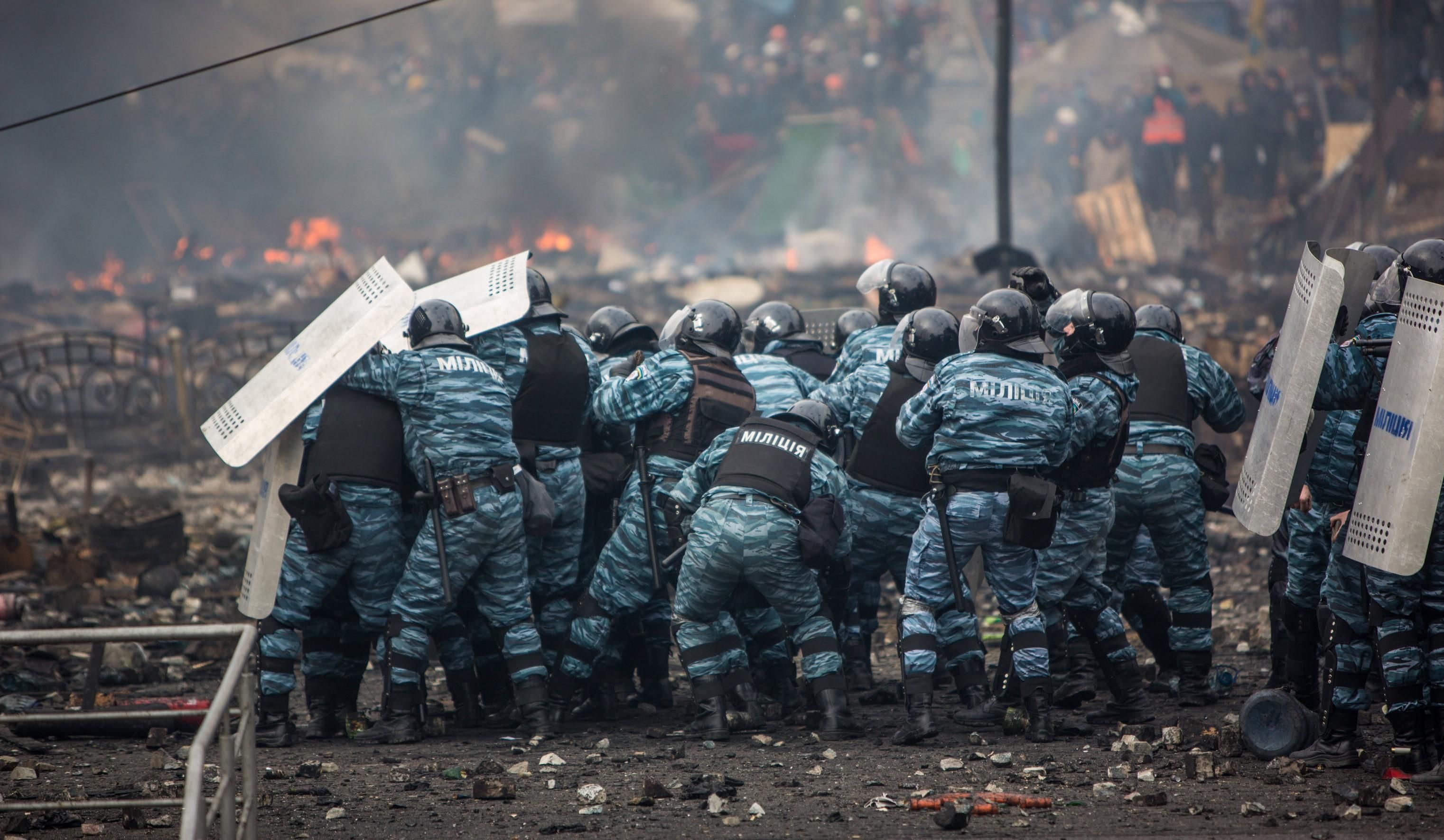 На годовщину расстрелов Майдана в оккупированном Крыму наградили "беркутовцев": видео