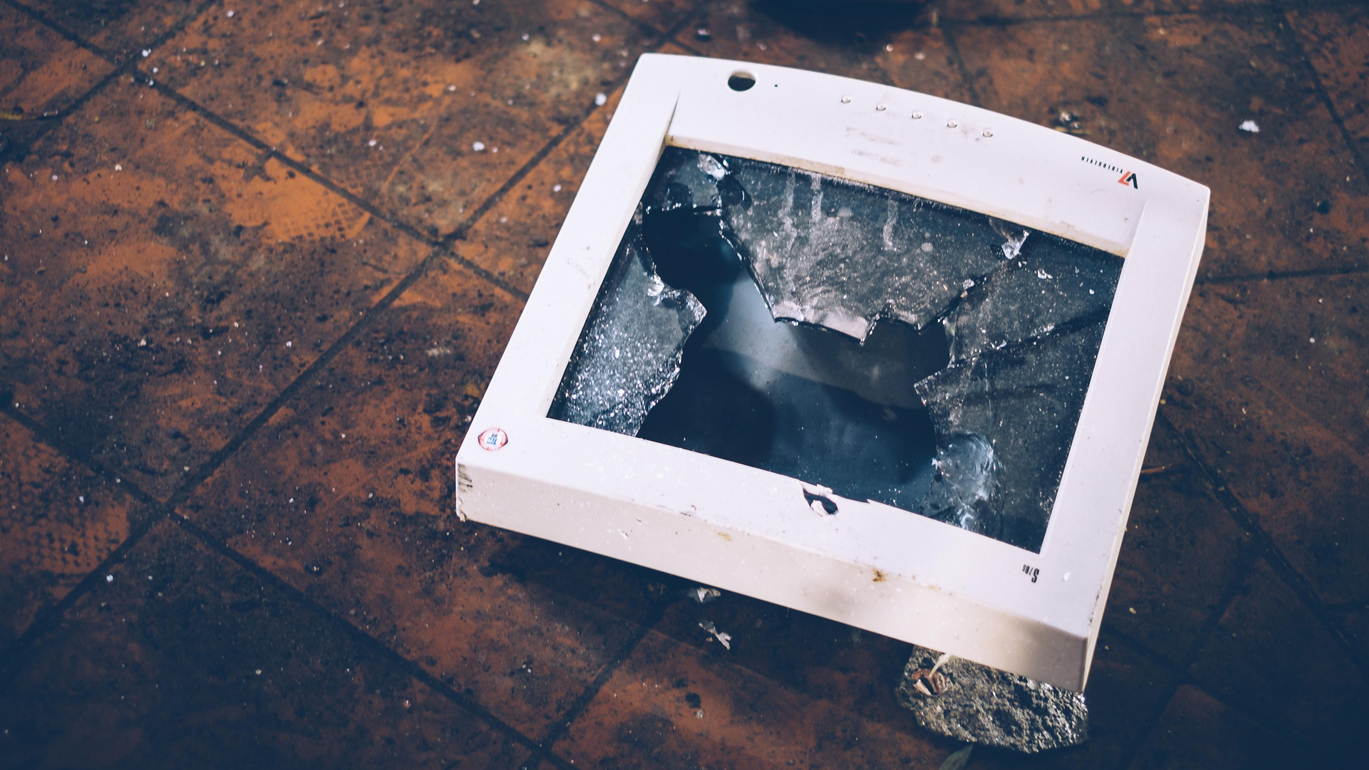 Боротьба з ФОПами замість боротьби з офшорами: уряд хоче підірвати ІТ-індустрію