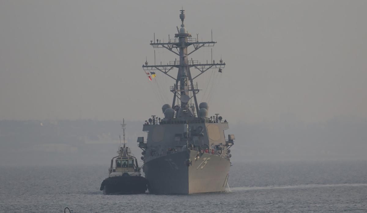 Боевой корабль США вошел в порт Одессы: фото и видео