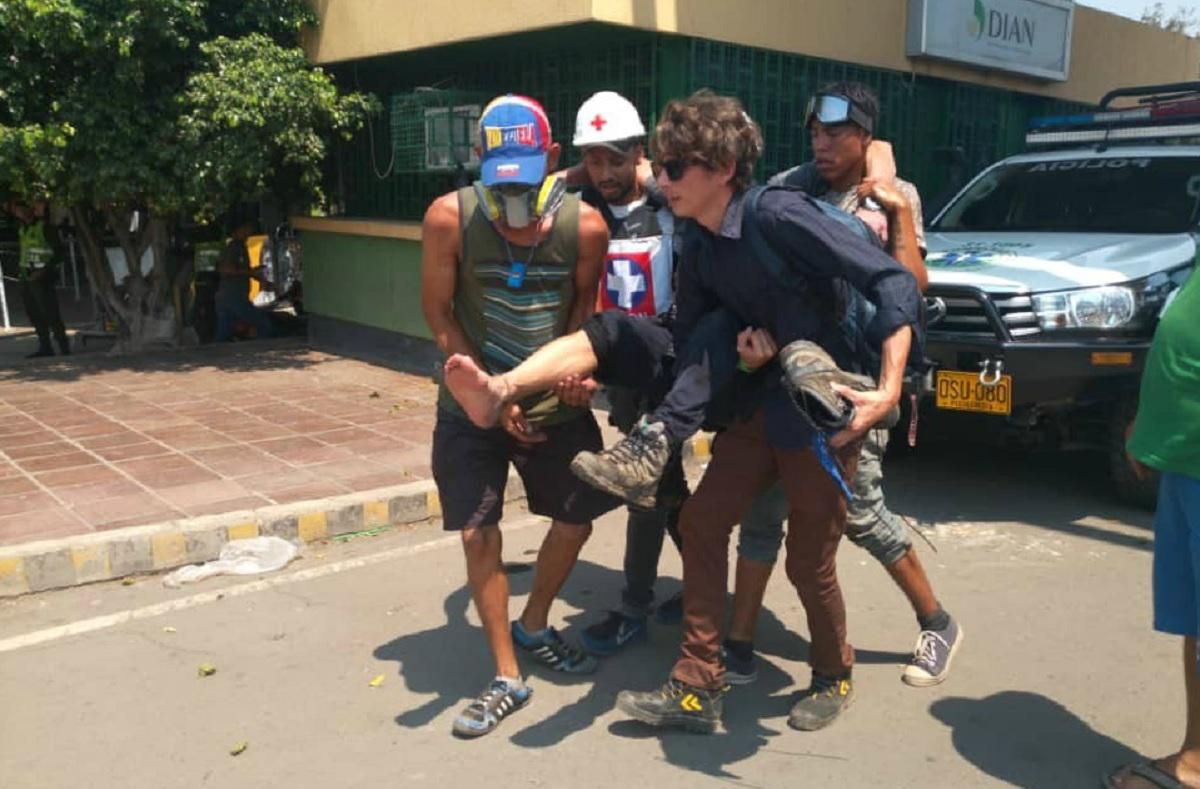 Нацгвардія Венесуели відкрила вогонь на кордоні з Колумбією Нацгвардія Венесуели відкрила вогонь на кордоні з Колумбією