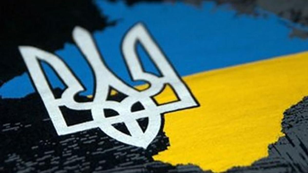 Россия – прочь: в Симферополе вывесили баннер с призывом к оккупантам убраться из Крыма