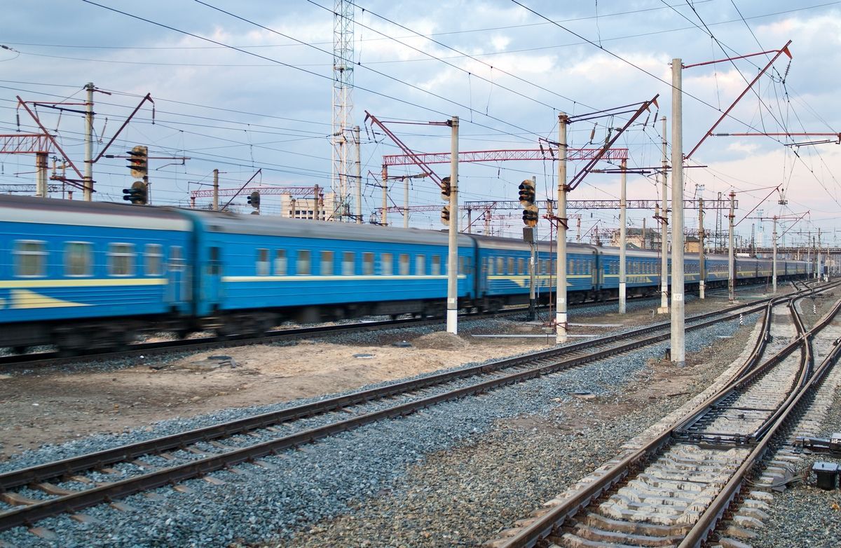Укрзалізниця запровадить щоденне залізничне сполучення Маріуполь – Харків