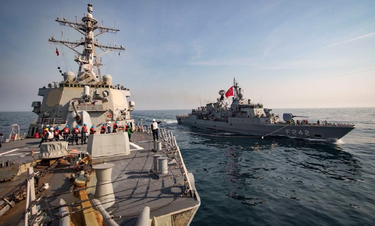 Американский эсминец "Дональд Кук" покинул порт Одессы Американский эсминец "Дональд Кук" покинул порт Одессы