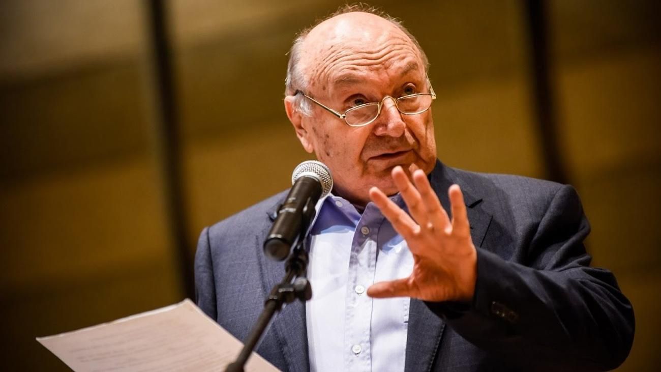 Путин наградил орденом народного артиста Украины: в Минкульте прокомментировали инцидент Путин наградил орденом народного артиста Украины: в Минкульте прокомментировали инцидент