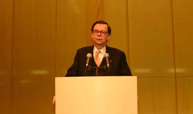 Луї Швейцер Луї Швейцер