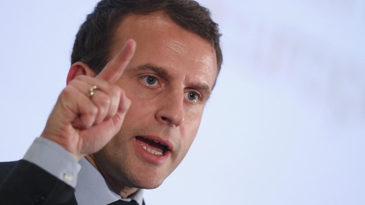 Макрон не собирается запрещать акции протеста во Франции Макрон не собирается запрещать акции протеста во Франции