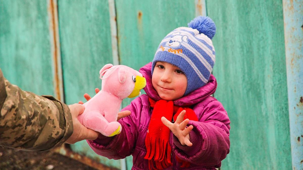 Разрушенные дома, надежды и жизни: как живут люди на Луганщине – фото