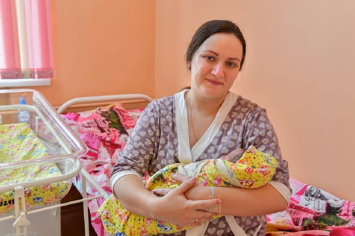 В Росії у вболівальниці на трибуні прямо під час матчу почалися пологи