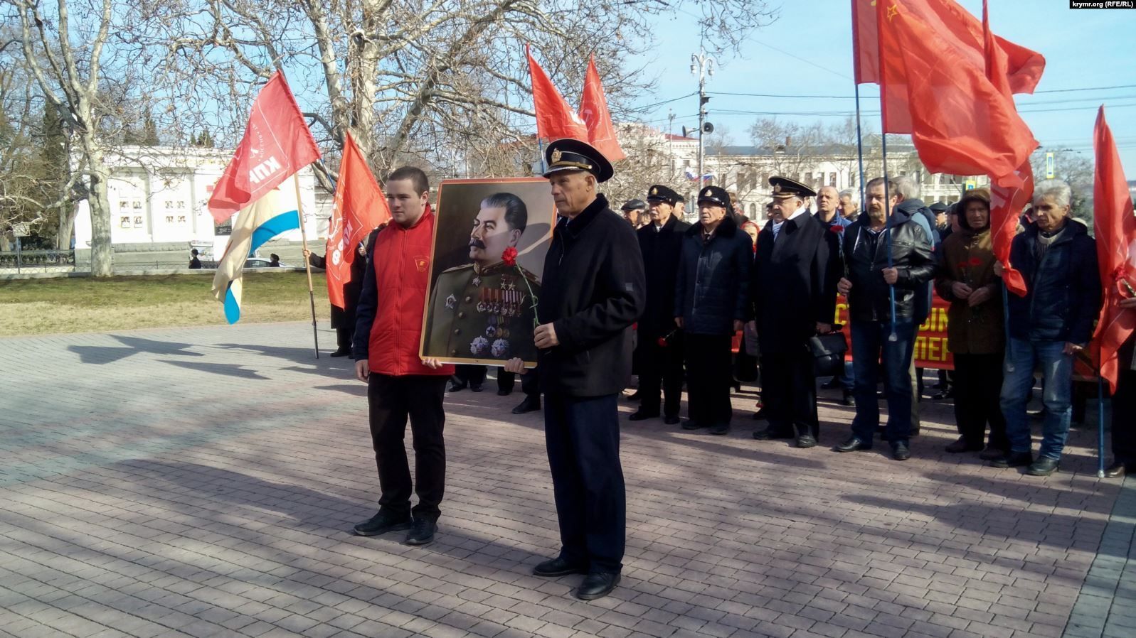 У Криму на мітингу комуністи розкритикували Путіна: фото