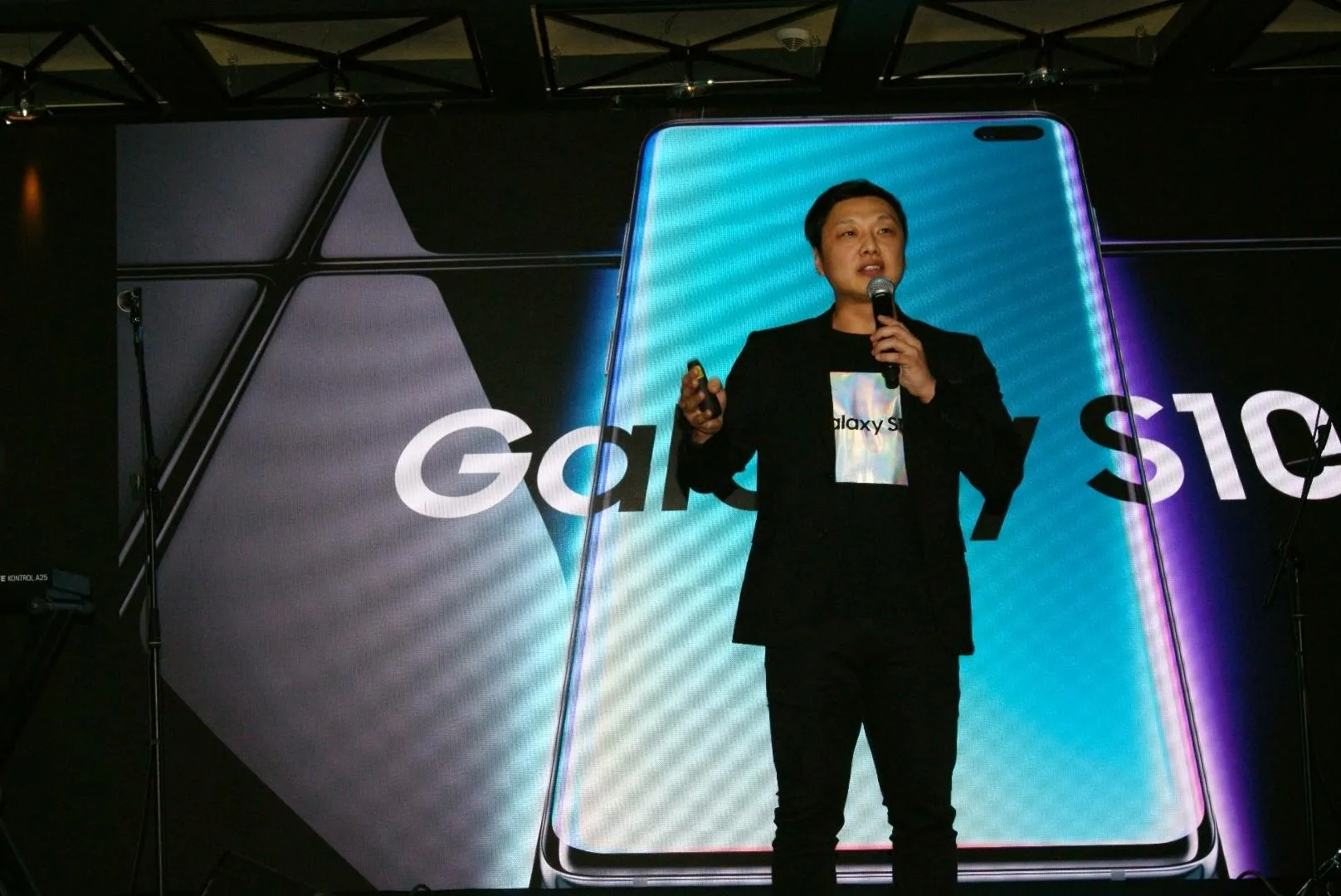 Презентація смартфонів Samsung Galaxy S10 та Galaxy S10+ у Києві