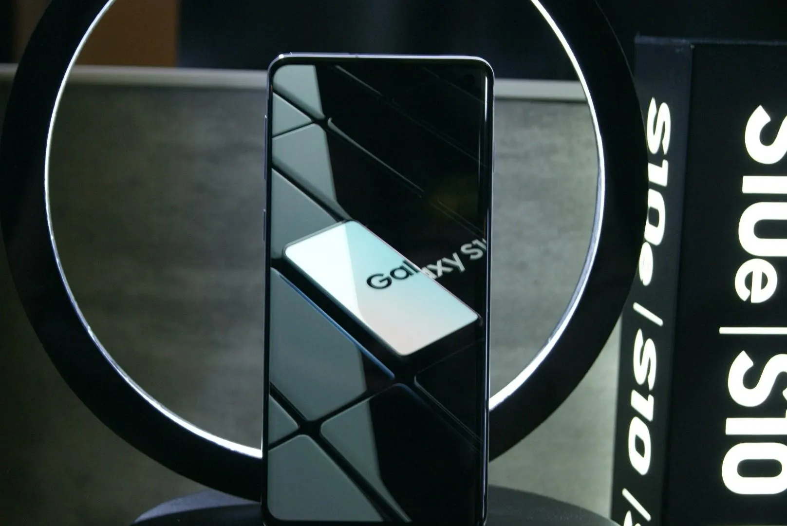 Samsung Galaxy S10+ Samsung Galaxy S10+