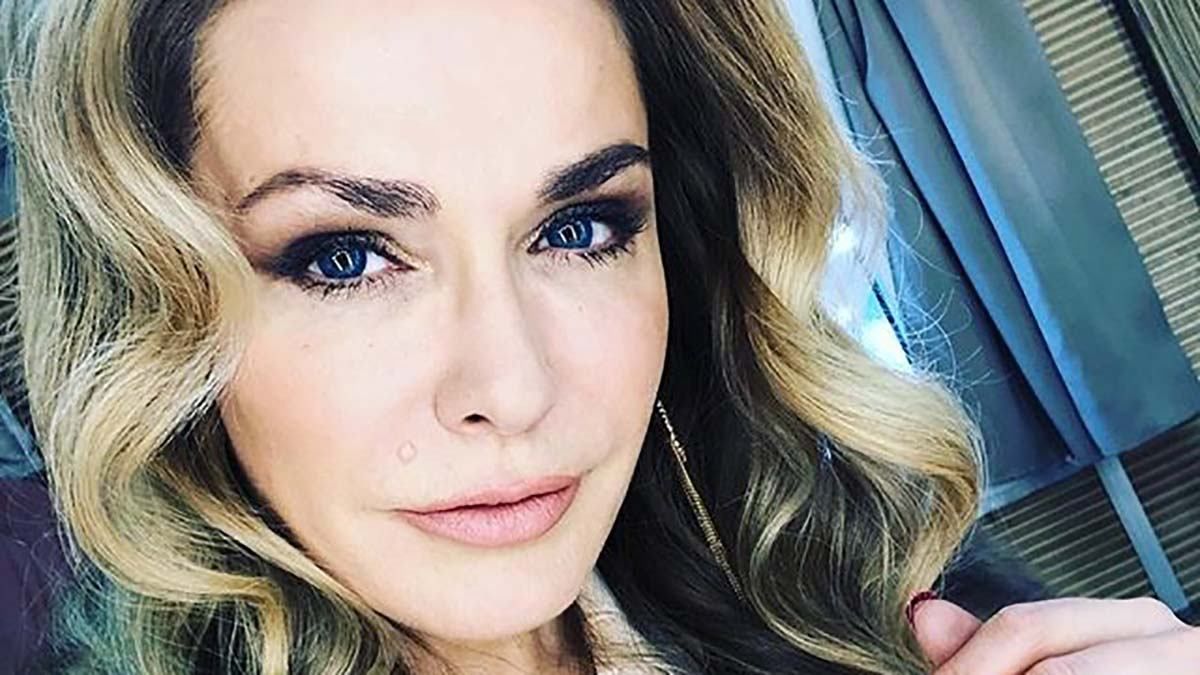 52-летняя Ольга Сумская примерила наряд с немалым декольте: горячие фото