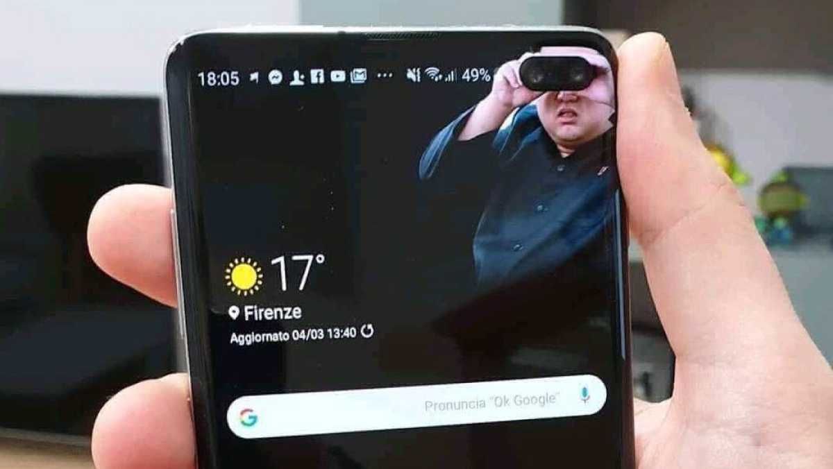 Посіпака, iPhone та Кім Чин Ин — кумедні меми на смартфон Samsung  Galaxy S10+