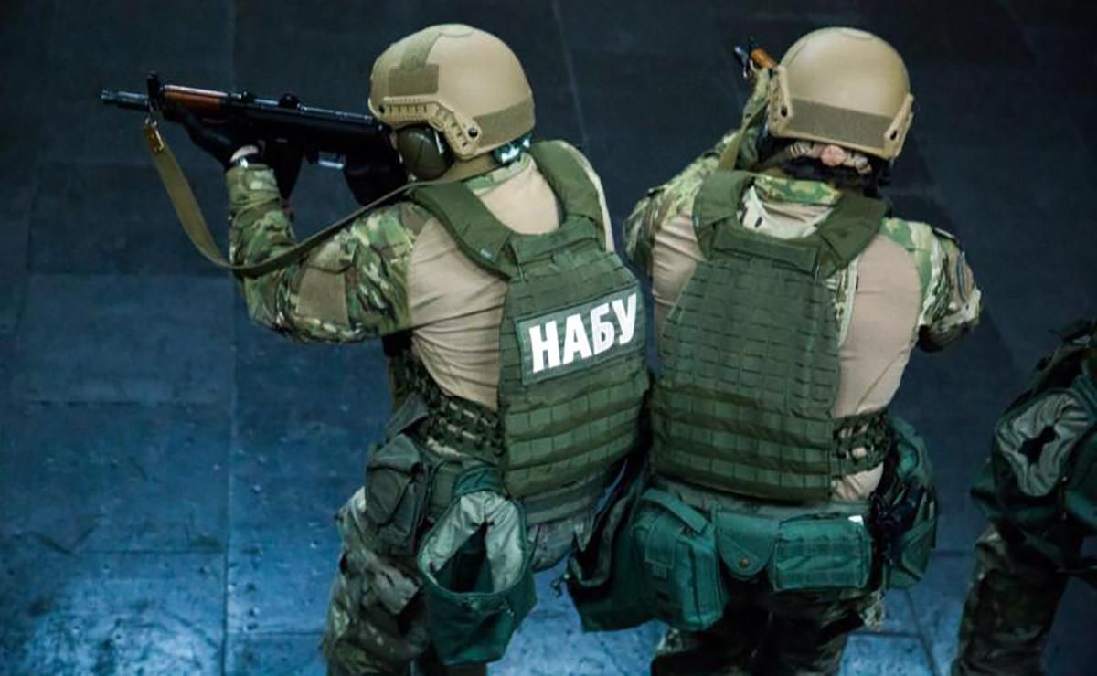 Коррупция в "Укроборонпроме": НАБУ обыскало Гладковских Коррупция в "Укроборонпроме": НАБУ обыскало Гладковских