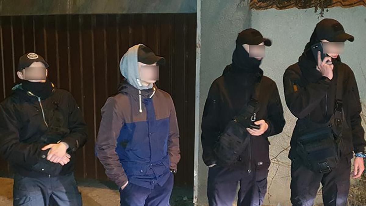 Підлітки влаштували стрілянину у Миколаєві: фото та відео