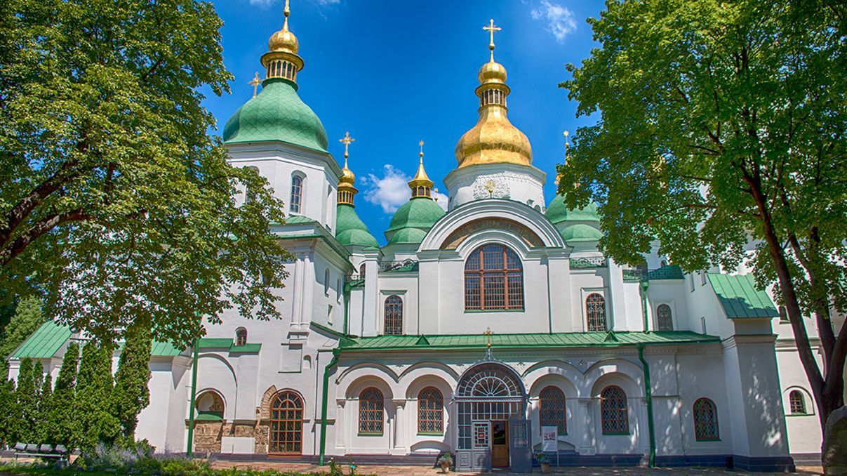 В Софийском соборе в Киеве отменяют богослужения: какова причина