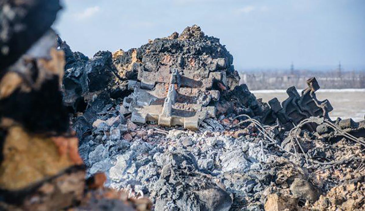 Українські бійці знищили позицію окупантів на Донбасі: промовисті фото Українські бійці знищили позицію окупантів на Донбасі: промовисті фото