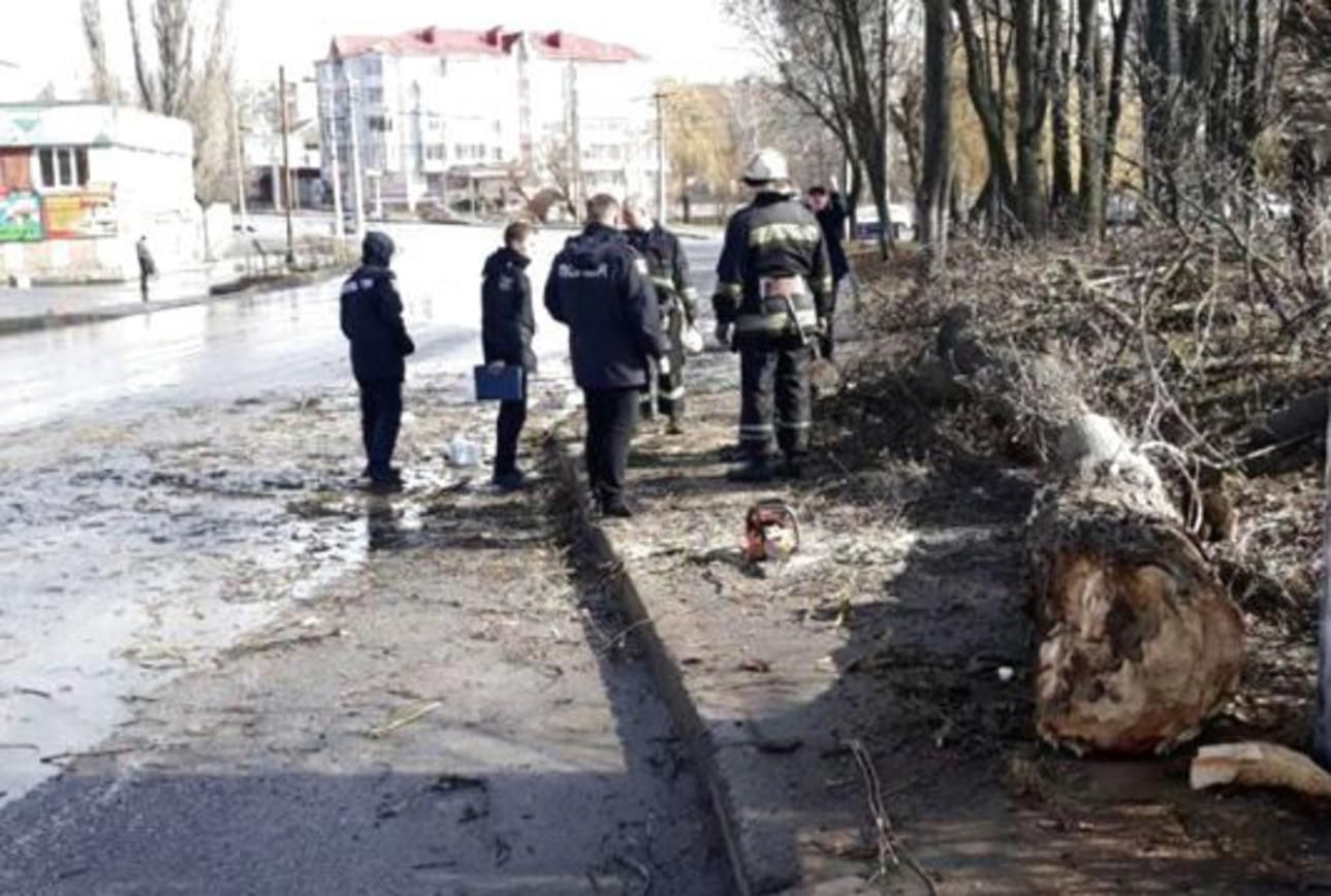 Негода в Україні забрала вже два життя: ще одна смерть на Вінниччині 