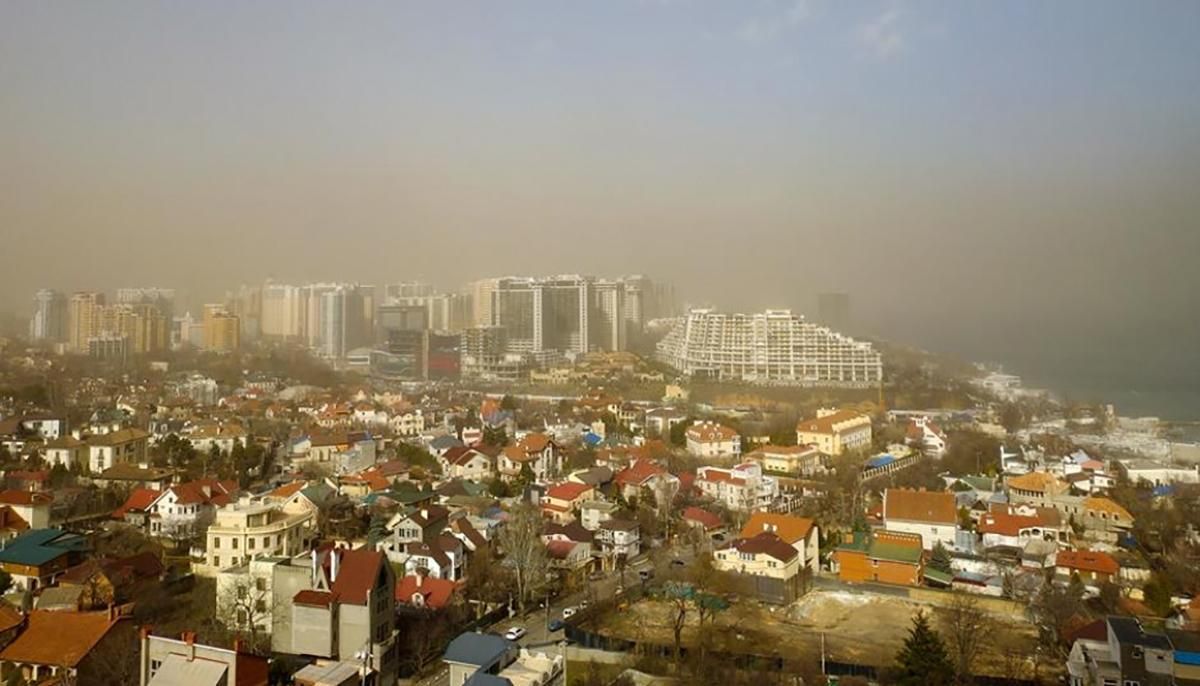Песчаная буря в Одессе 11 марта 2019: фото и видео бури