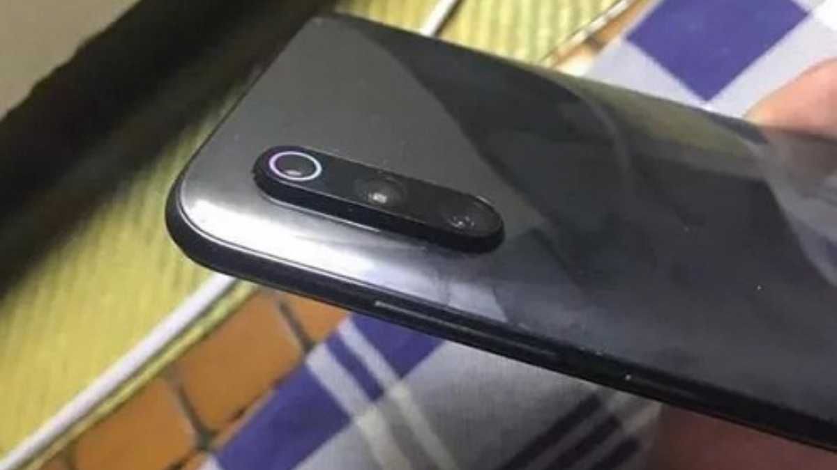 Користувачка купила смартфон Xiaomi Mi 9 з дуже помітним багом Користувачка купила смартфон Xiaomi Mi 9 з дуже помітним багом