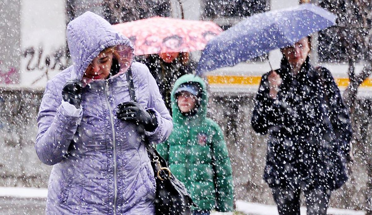 Негода не відступає: частину України накриють сильні дощі з мокрим снігом