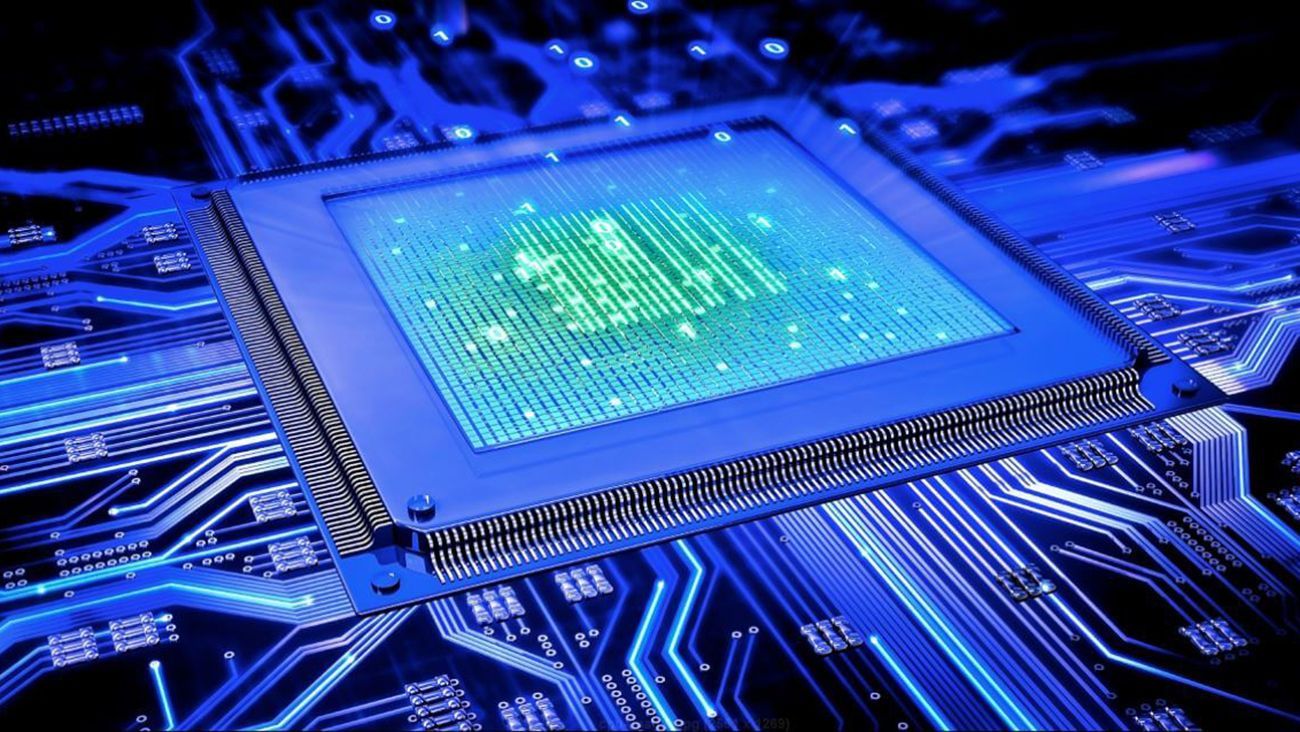 Противостояние обостряется: нехватка процессоров Intel увеличивает долю AMD на рынке