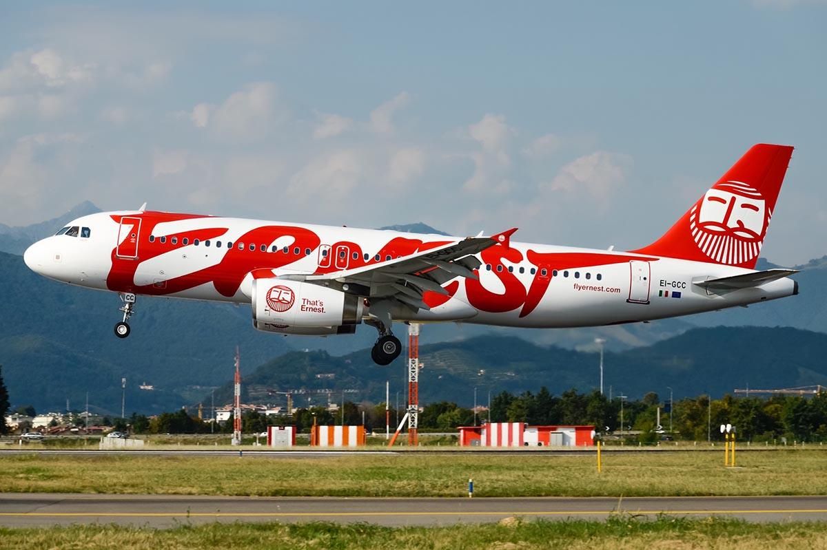 Ще одна лоукост-авіакомпанія запустила регулярні рейси з України до Італії Ще одна лоукост-авіакомпанія запустила регулярні рейси з України до Італії