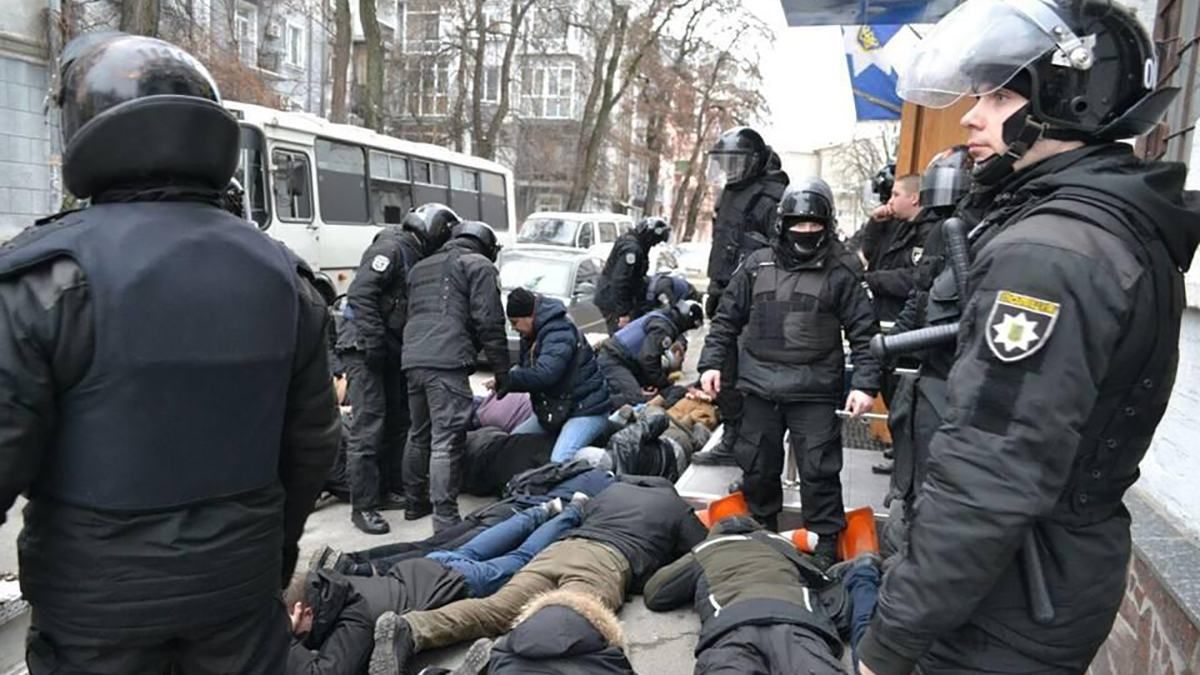 ДБР відкрило 2 тисячі кримінальних проваджень проти правоохоронців