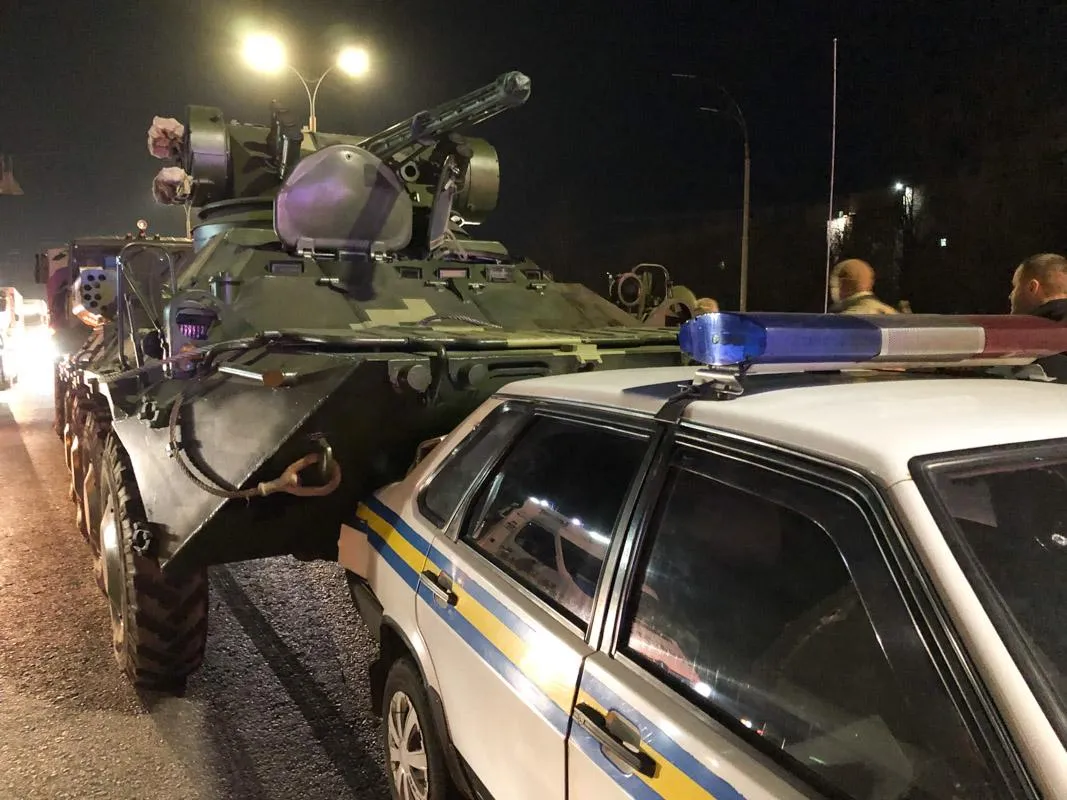ДТП Київ аварія БТР авто військові