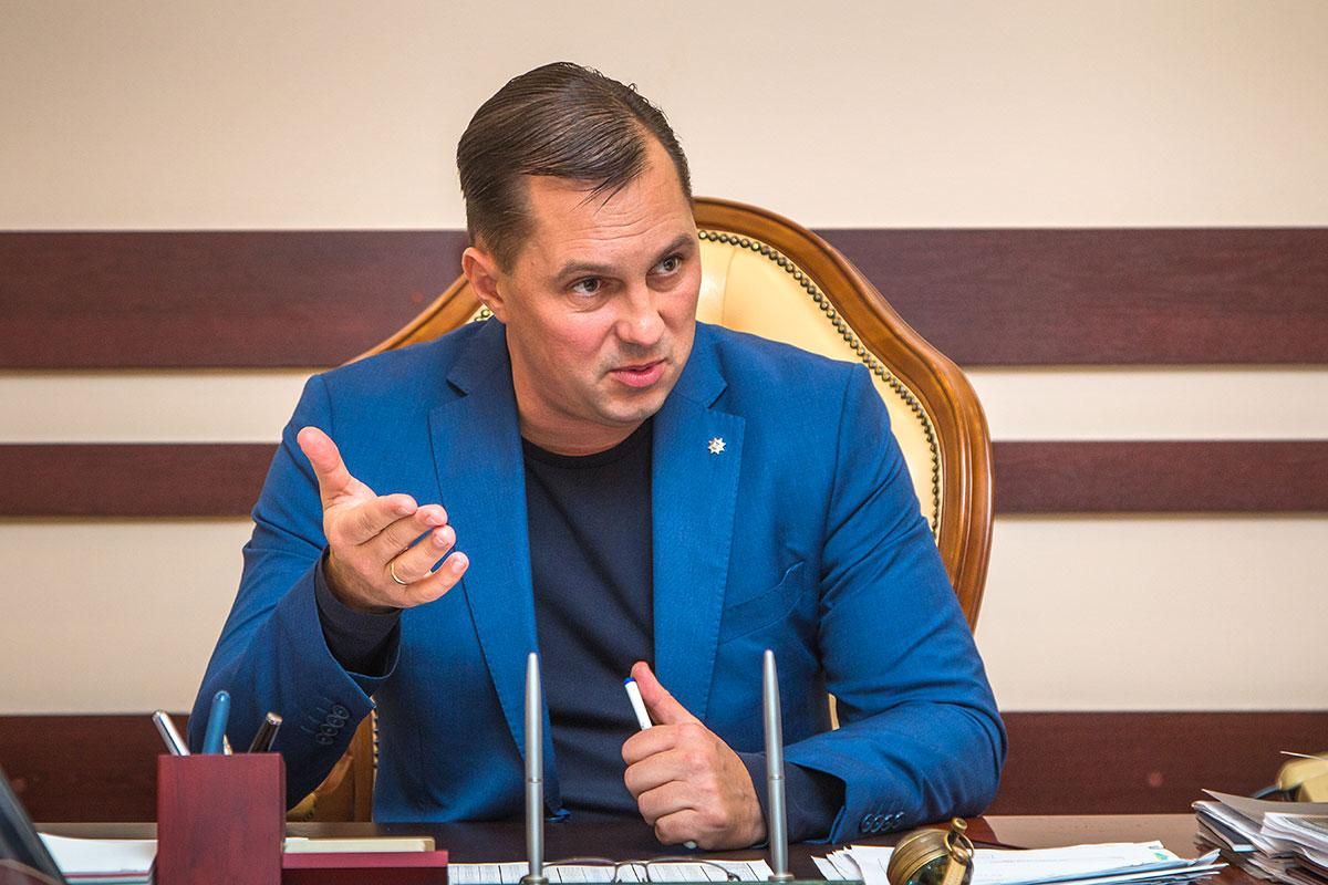 Мисциливці, бл**ь, – глава поліції Одещини зганьбився через українську мову, є відео Мисциливці, бл**ь, – глава поліції Одещини зганьбився через українську мову, є відео