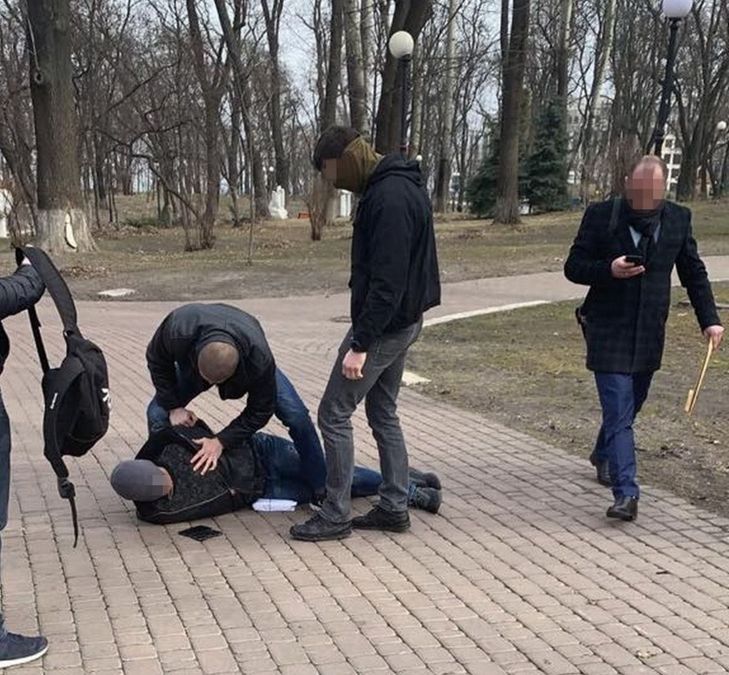 СБУ поймала на взятке экс-советника Авакова СБУ поймала на взятке экс-советника Авакова