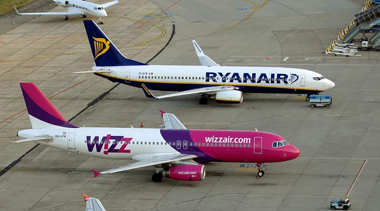 Лоукосты конкурируют за украинцев: Ryanair продублирует популярный маршрут Wizz Air в Польшу